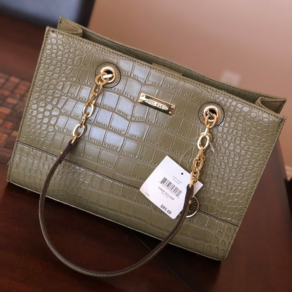 (NWT) Anne Klein Coast Is Clear Small Chain Tote